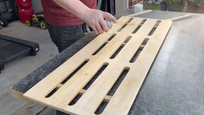 pedalboard clearcoat spray