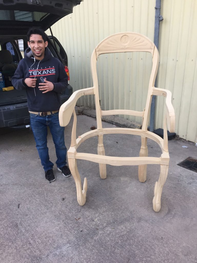 chair_victor
